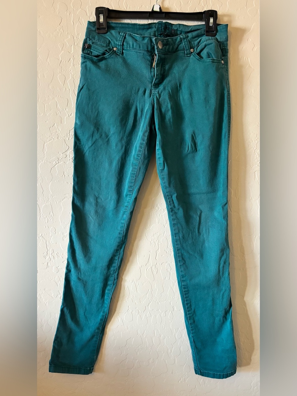 Tripp NYC Vintage Y2K Skinny Jeans With Skull Embellishments Size 7 Stretchy